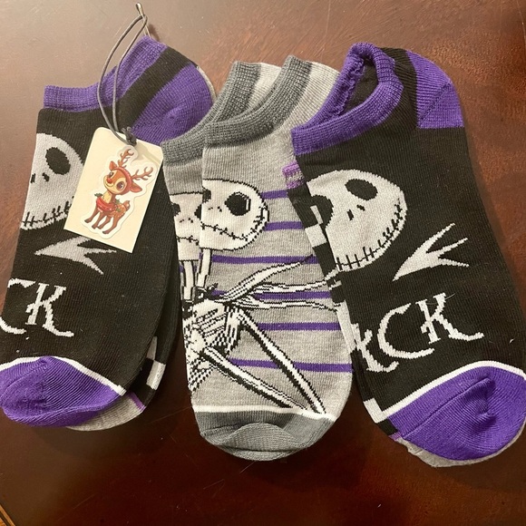 Disney No Show 3 Pairs Skeleton Socks NWT - Picture 4 of 6